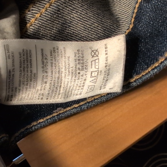 Banana Republic Girlfriend Jeans - Picture 3 of 6